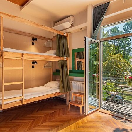 Cabbage Hostel ベオグラード エクステリア 写真