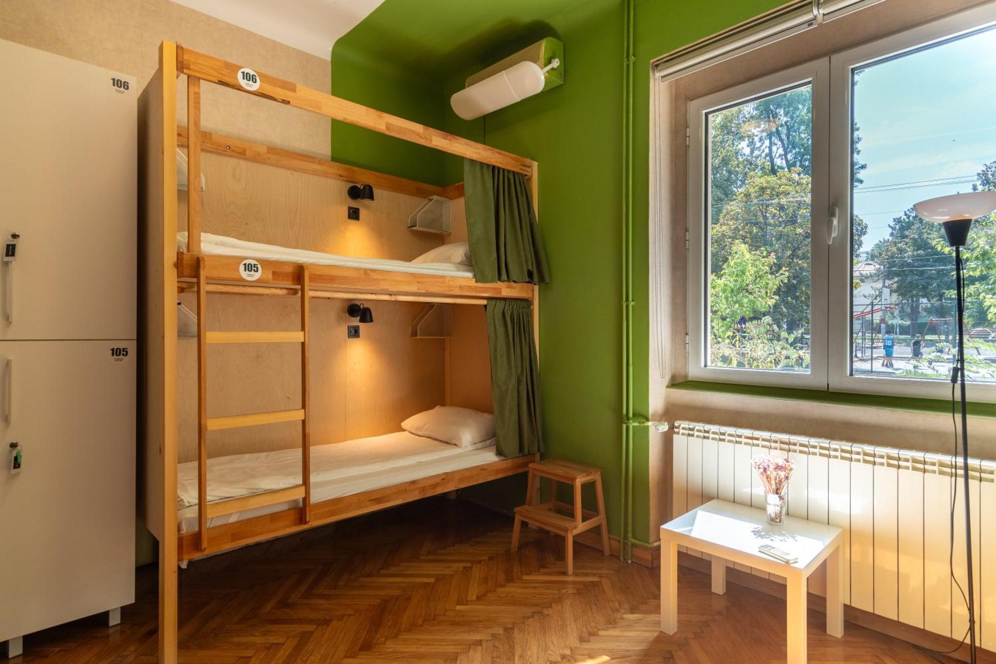 Cabbage Hostel ベオグラード エクステリア 写真