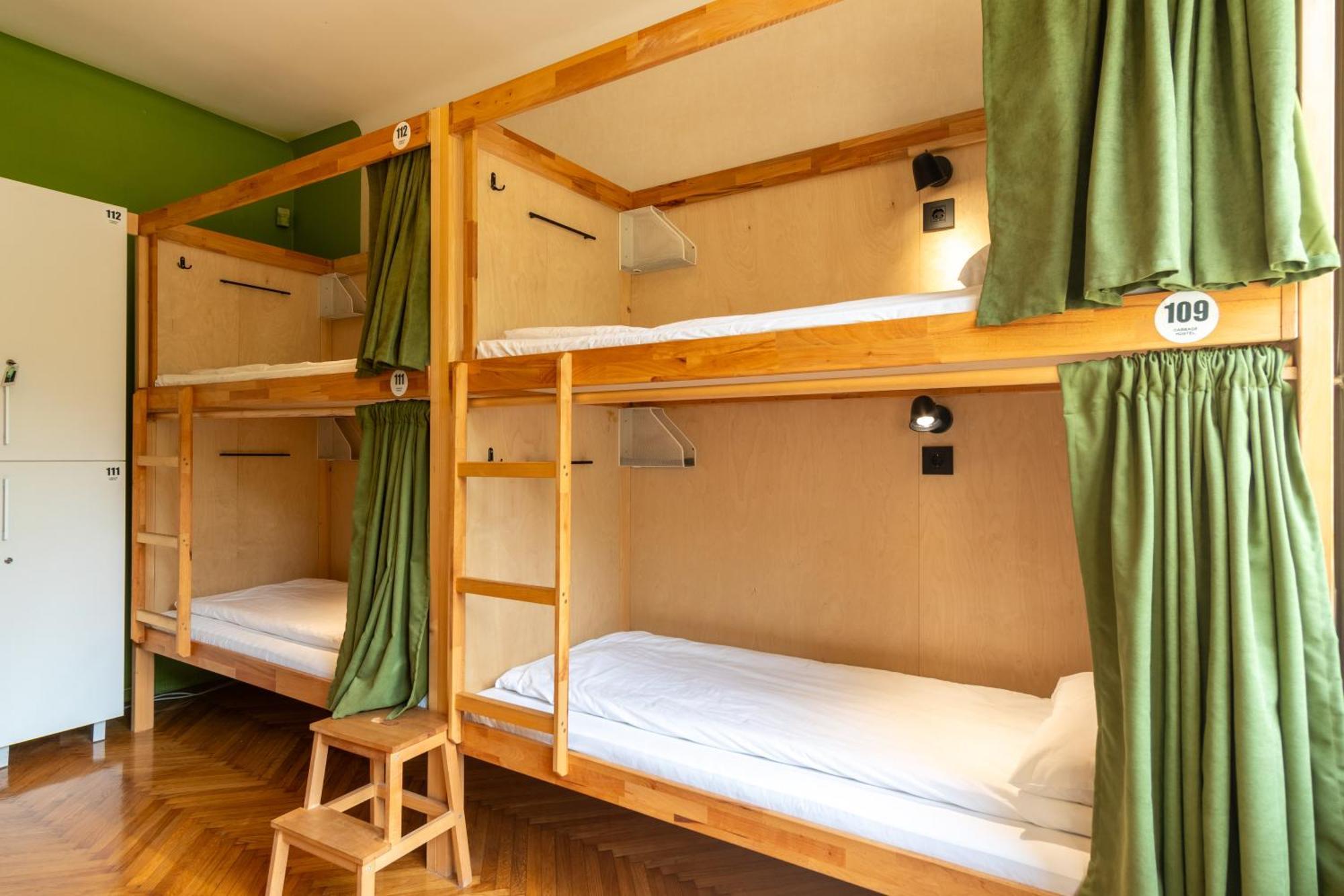 Cabbage Hostel ベオグラード エクステリア 写真