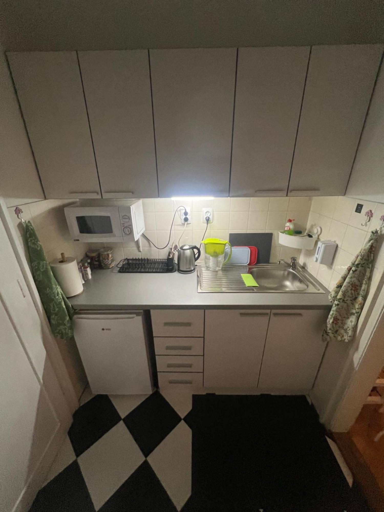Cabbage Hostel ベオグラード エクステリア 写真
